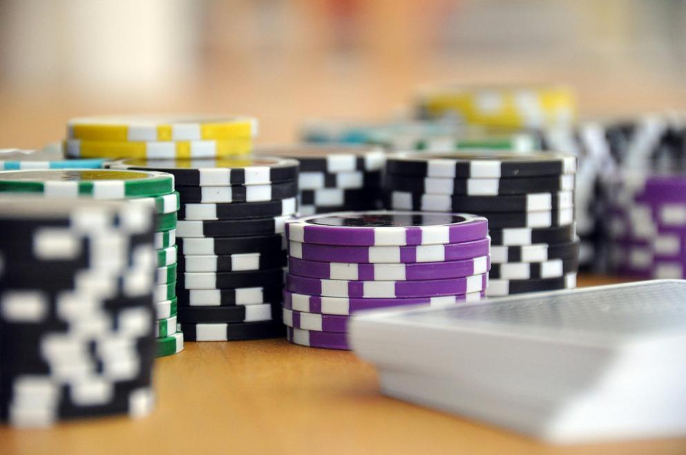 https://fridayroll-casino.org/